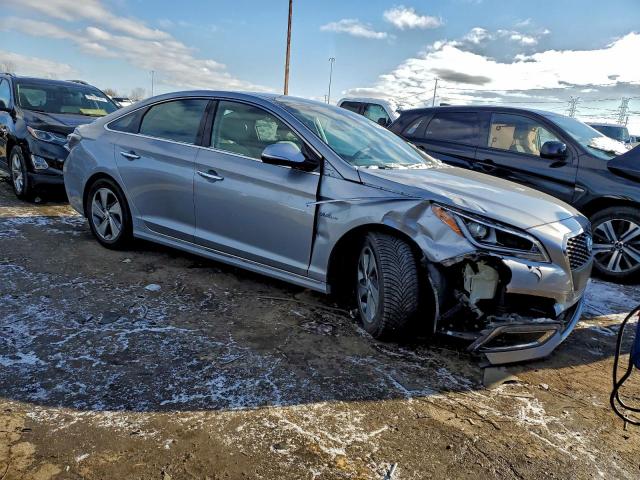 Hyundai SONATA Hybrid Image 4