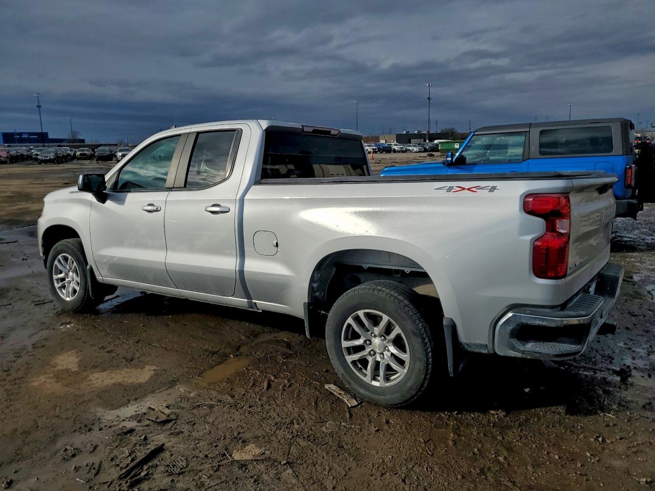 Chevrolet Silverado K1500 Lt Image 3
