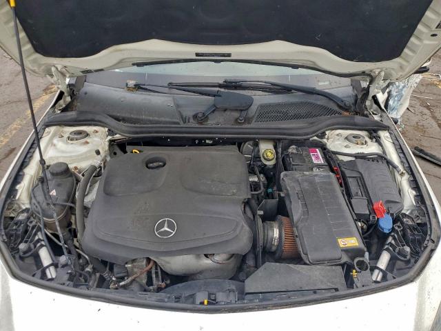 Mercedes-Benz Cla-class 250 4matic Image 10