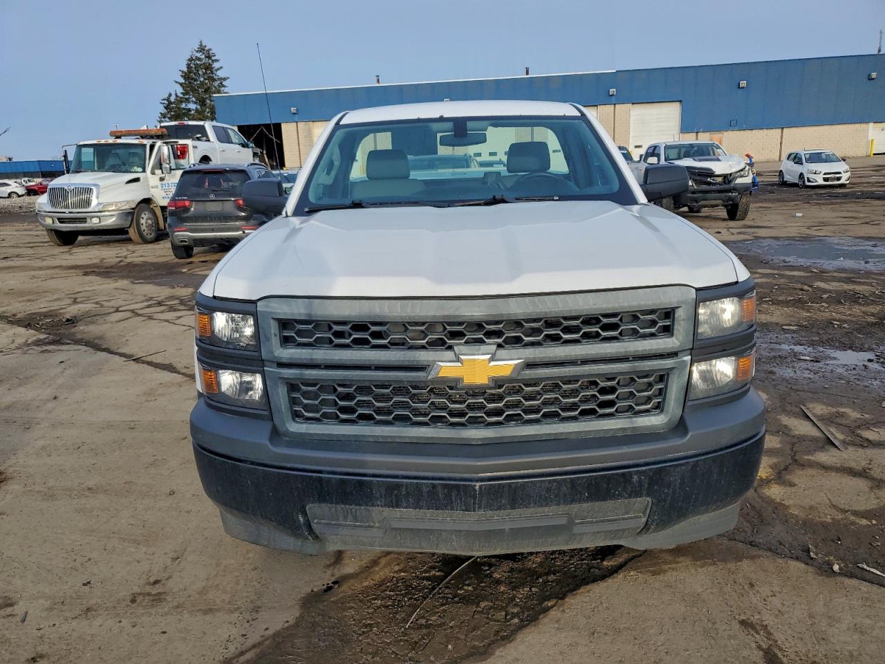 Chevrolet Silverado C1500 Image 5