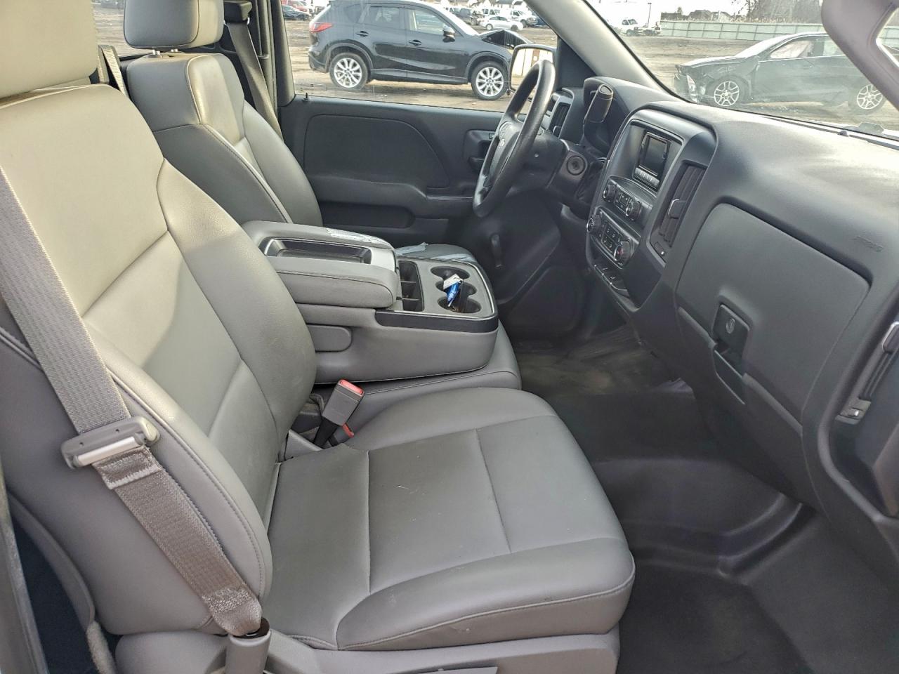 Chevrolet Silverado C1500 Image 8