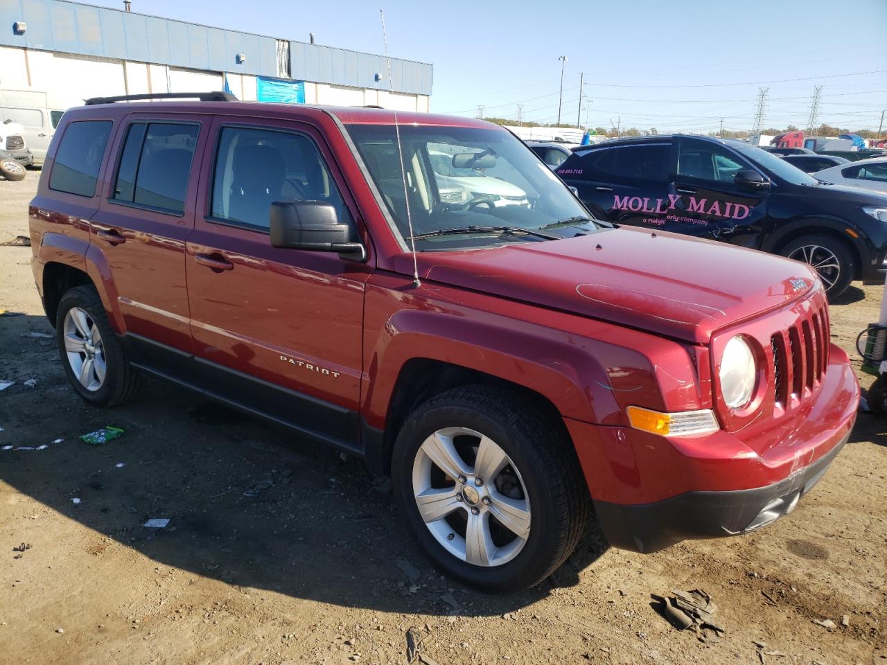 Jeep Patriot Latitude Image 2