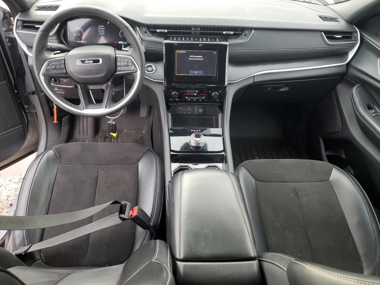 Jeep Grand Cherokee L Laredo Image 6