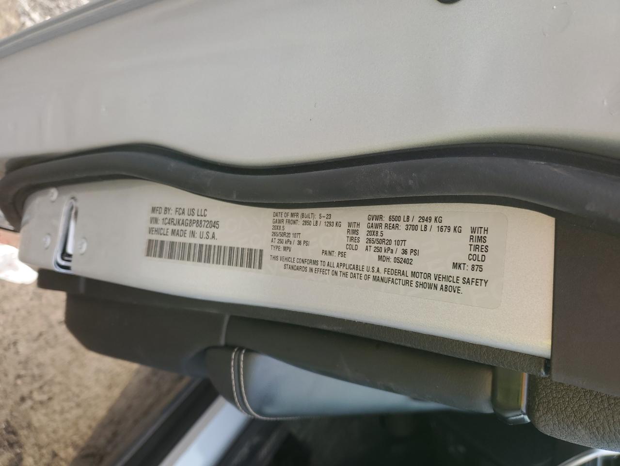 Jeep Grand Cherokee L Laredo Image 12