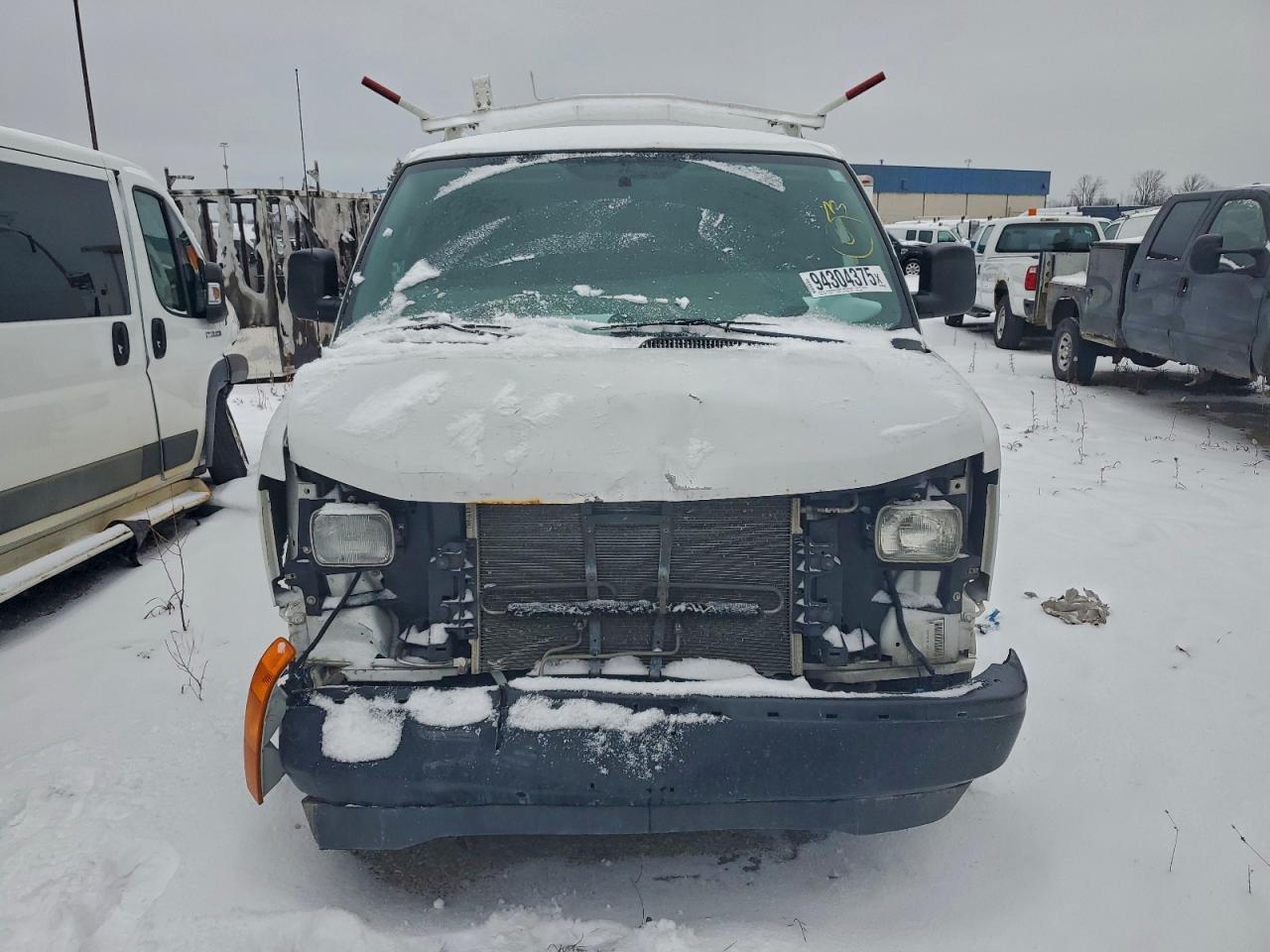 Chevrolet Express Image 5