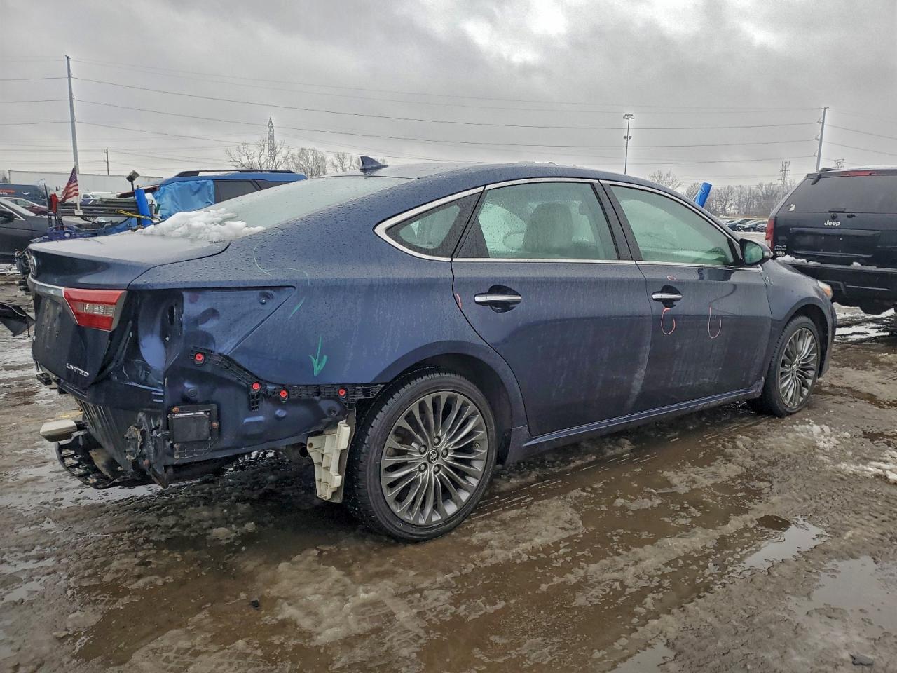 Toyota Avalon Xle Image 5