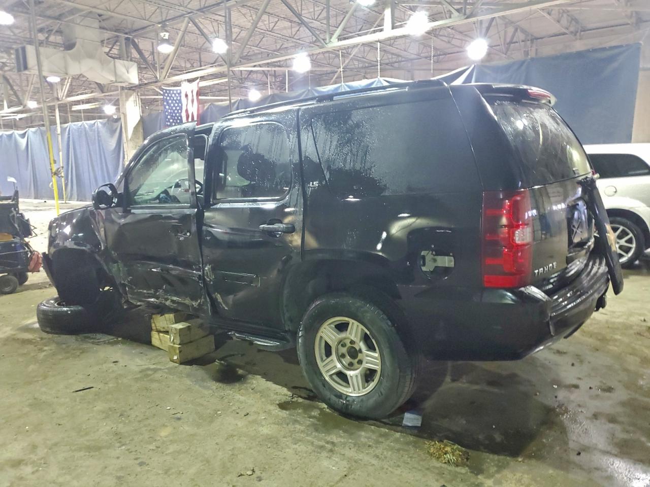 Chevrolet Tahoe C1500 Image 5