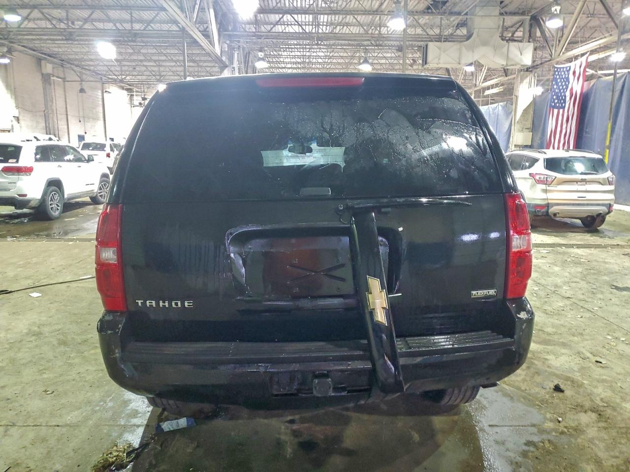 Chevrolet Tahoe C1500 Image 4