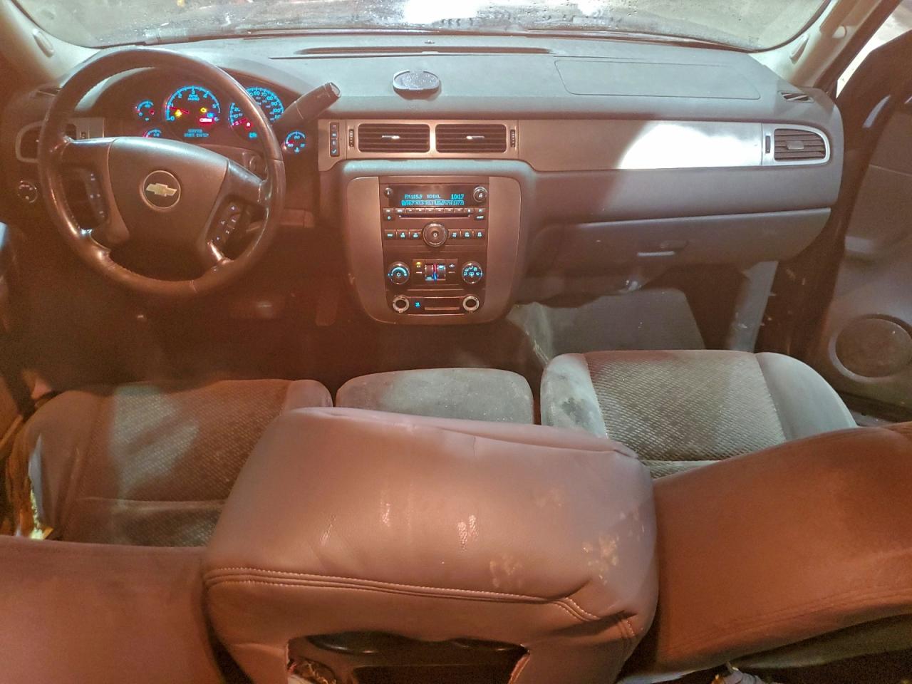 Chevrolet Tahoe C1500 Image 9