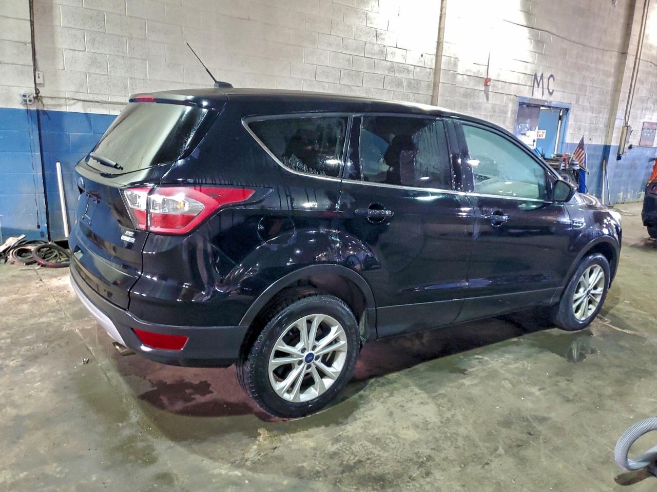 Ford Escape Se Image 9