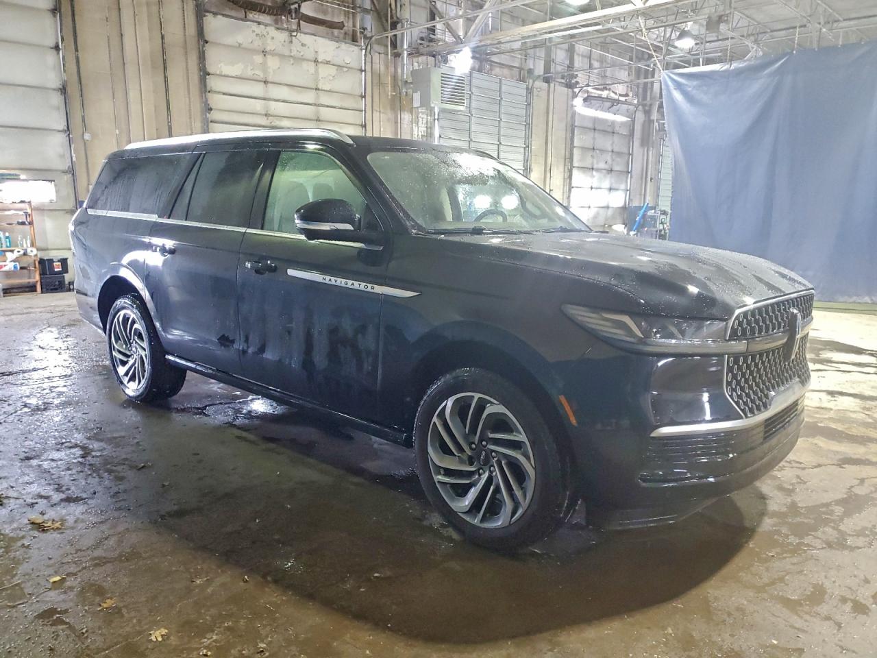 Lincoln Navigator L Reserve Image 6