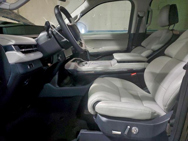 Lincoln Navigator L Reserve Image 10