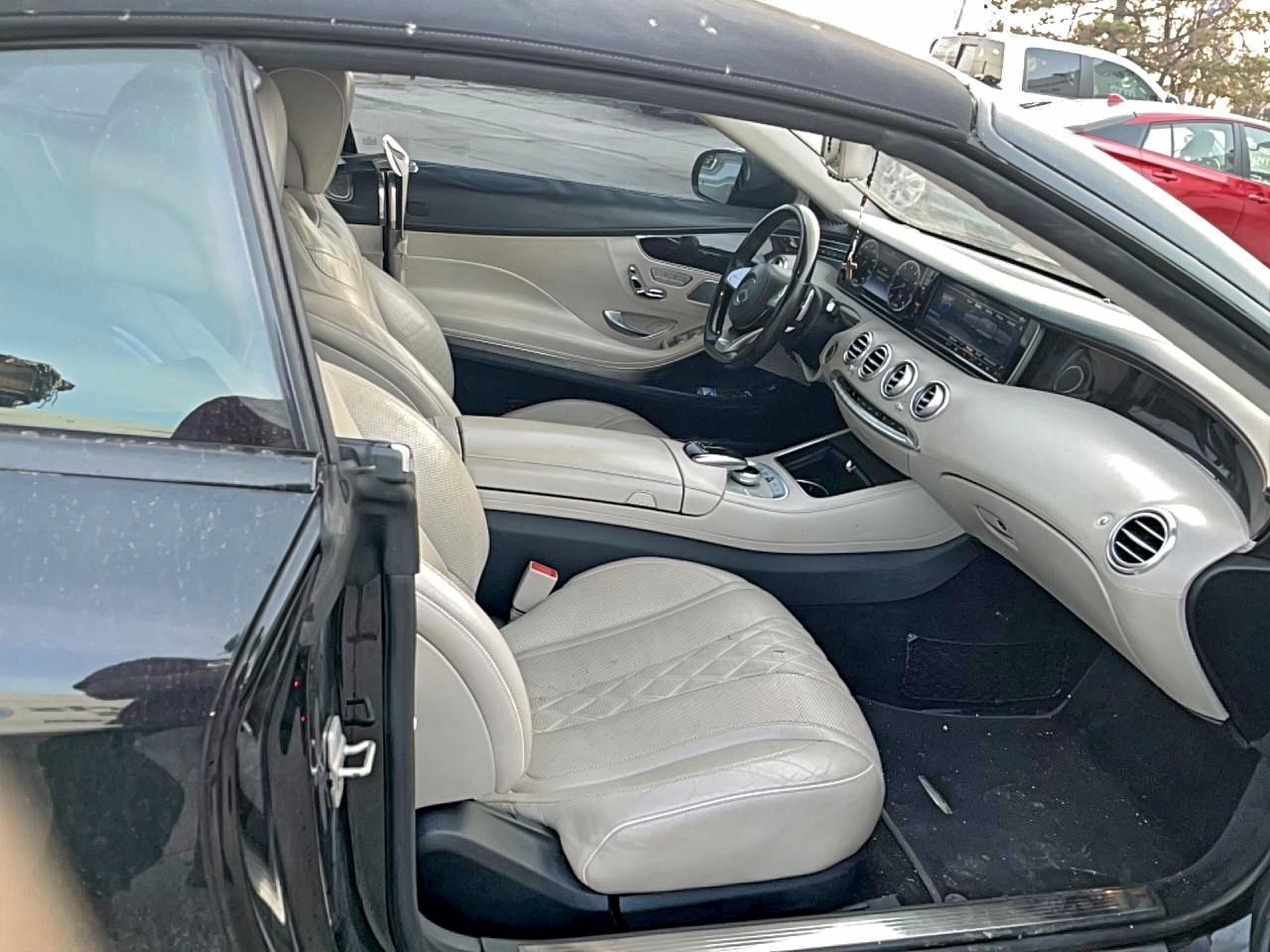 Mercedes-Benz S-Class 550 Image 5