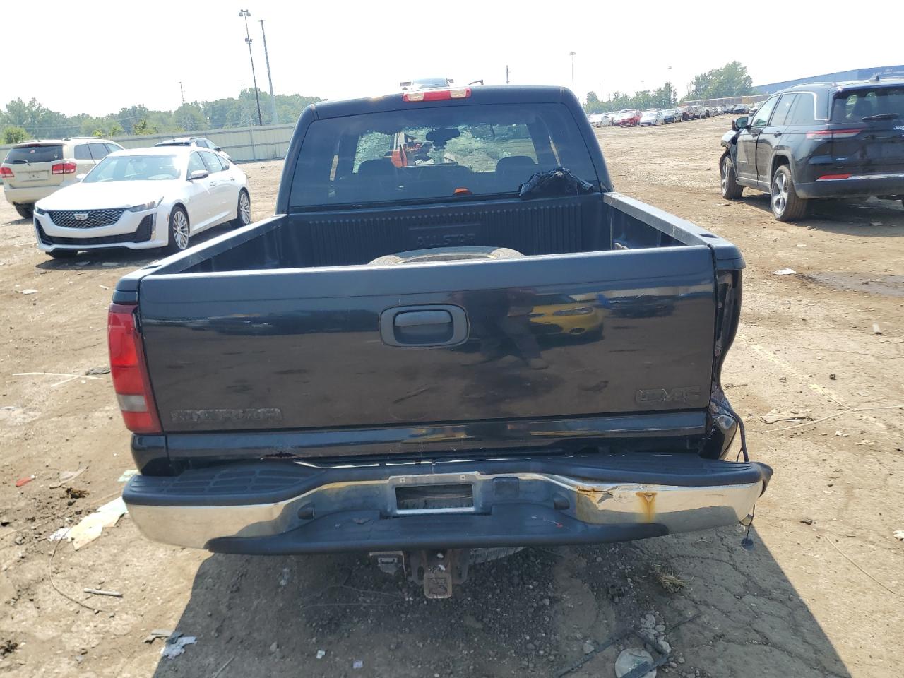 GMC Sierra K1500 Image 4