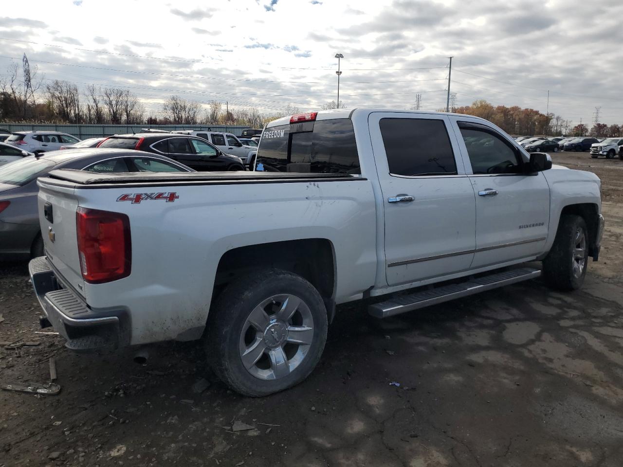 Chevrolet Silverado K1500 Ltz Image 3
