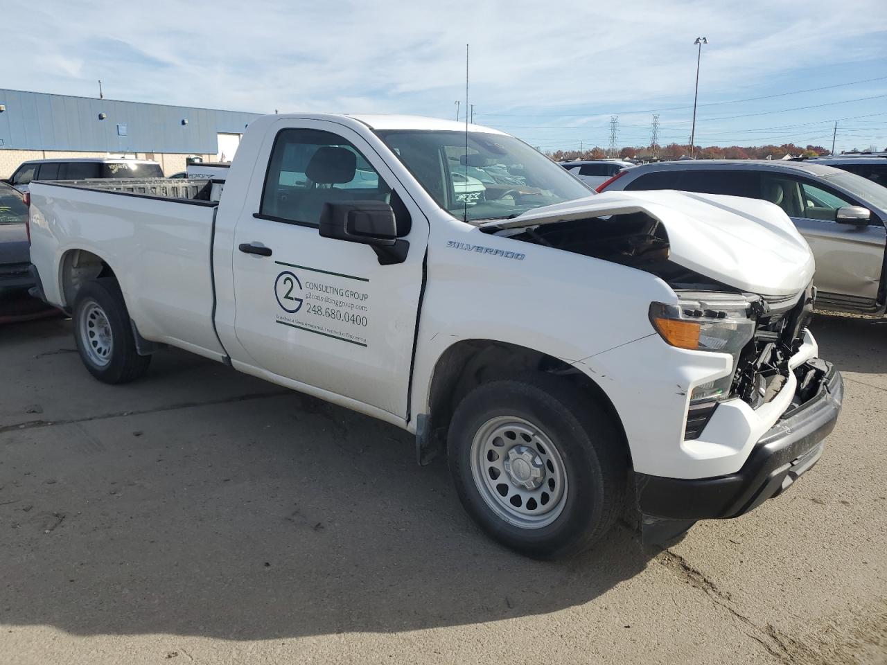 Chevrolet Silverado C1500 Image 2