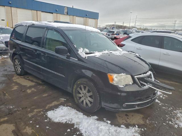 Chrysler Minivan Touring Image 2