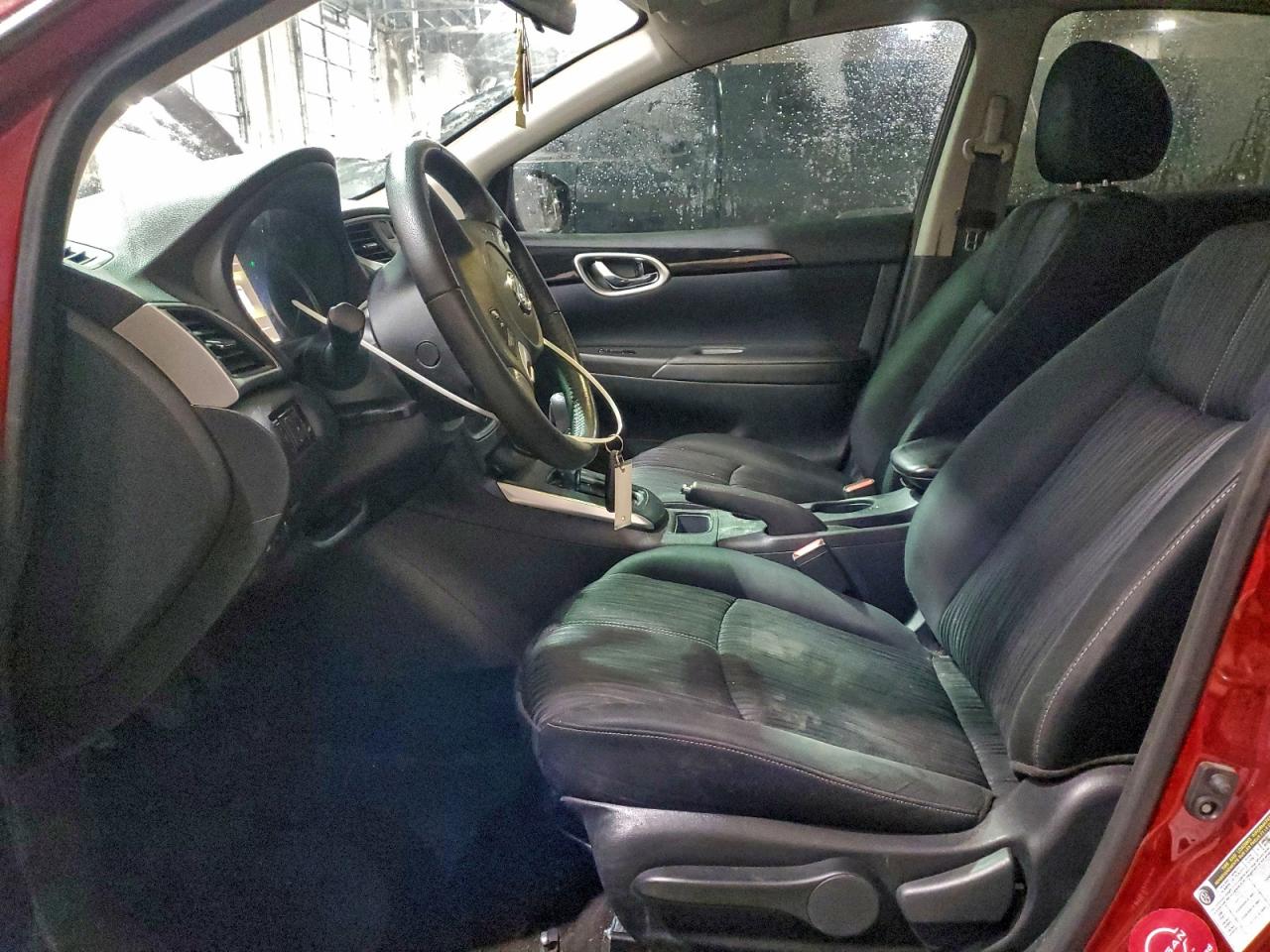 Nissan Sentra S Image 5