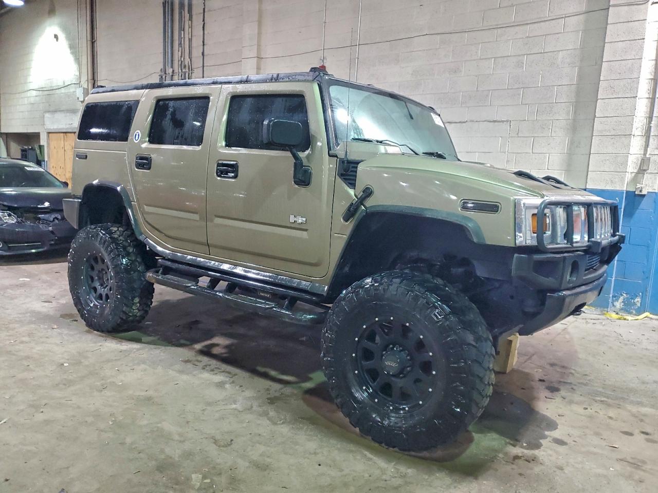 HUMMER H2 Image 10