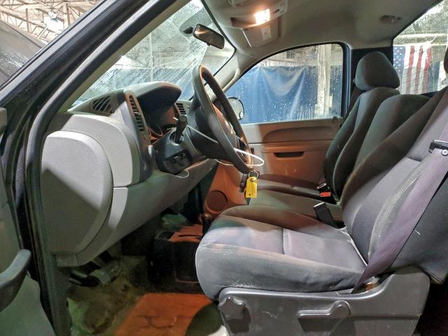 Chevrolet Silverado K1500 Image 4