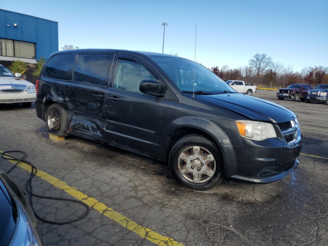 Dodge Caravan Se Image 2