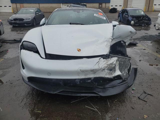 Porsche Taycan 4s Image 5