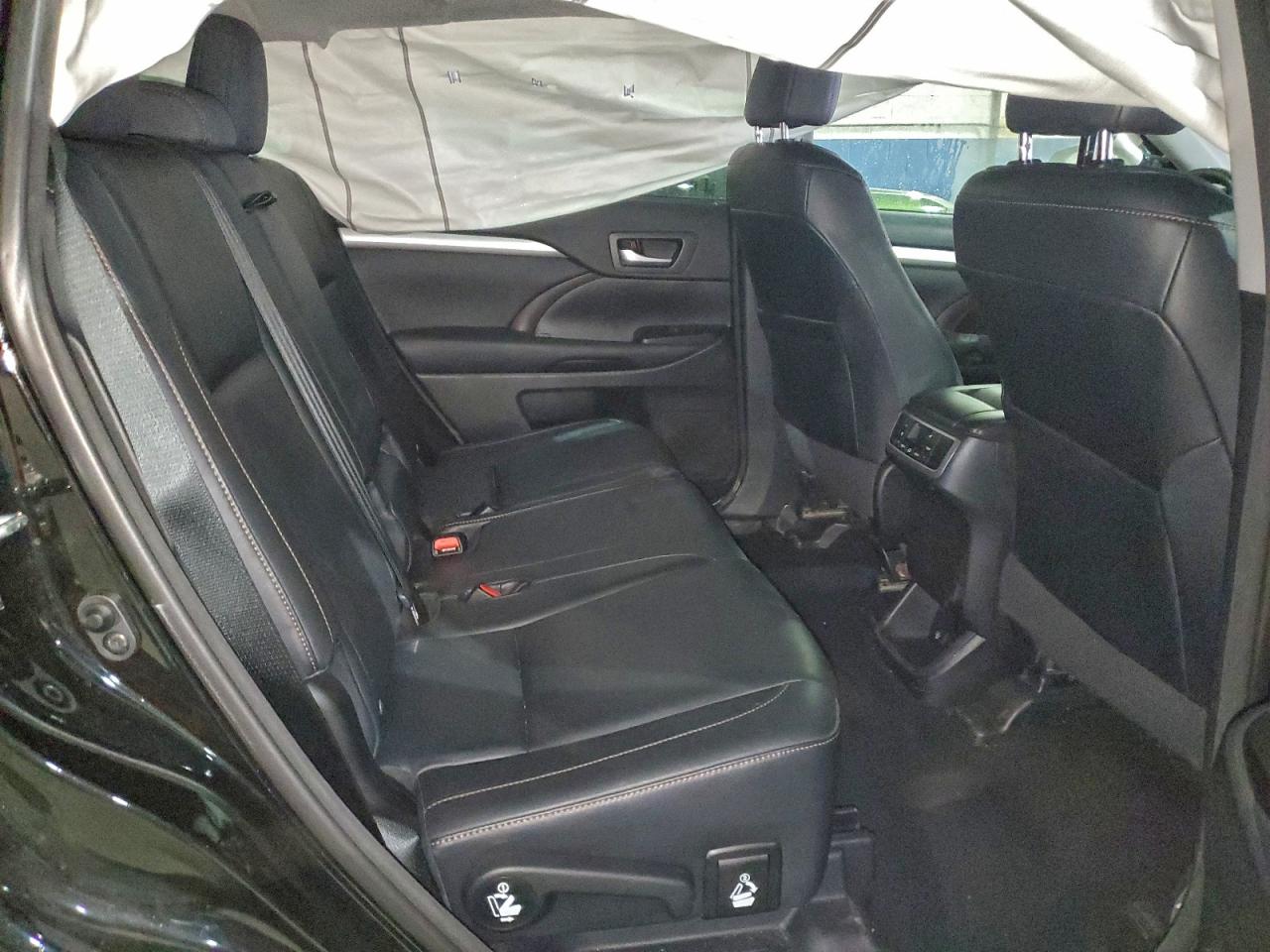 Toyota Highlander Xle Image 3