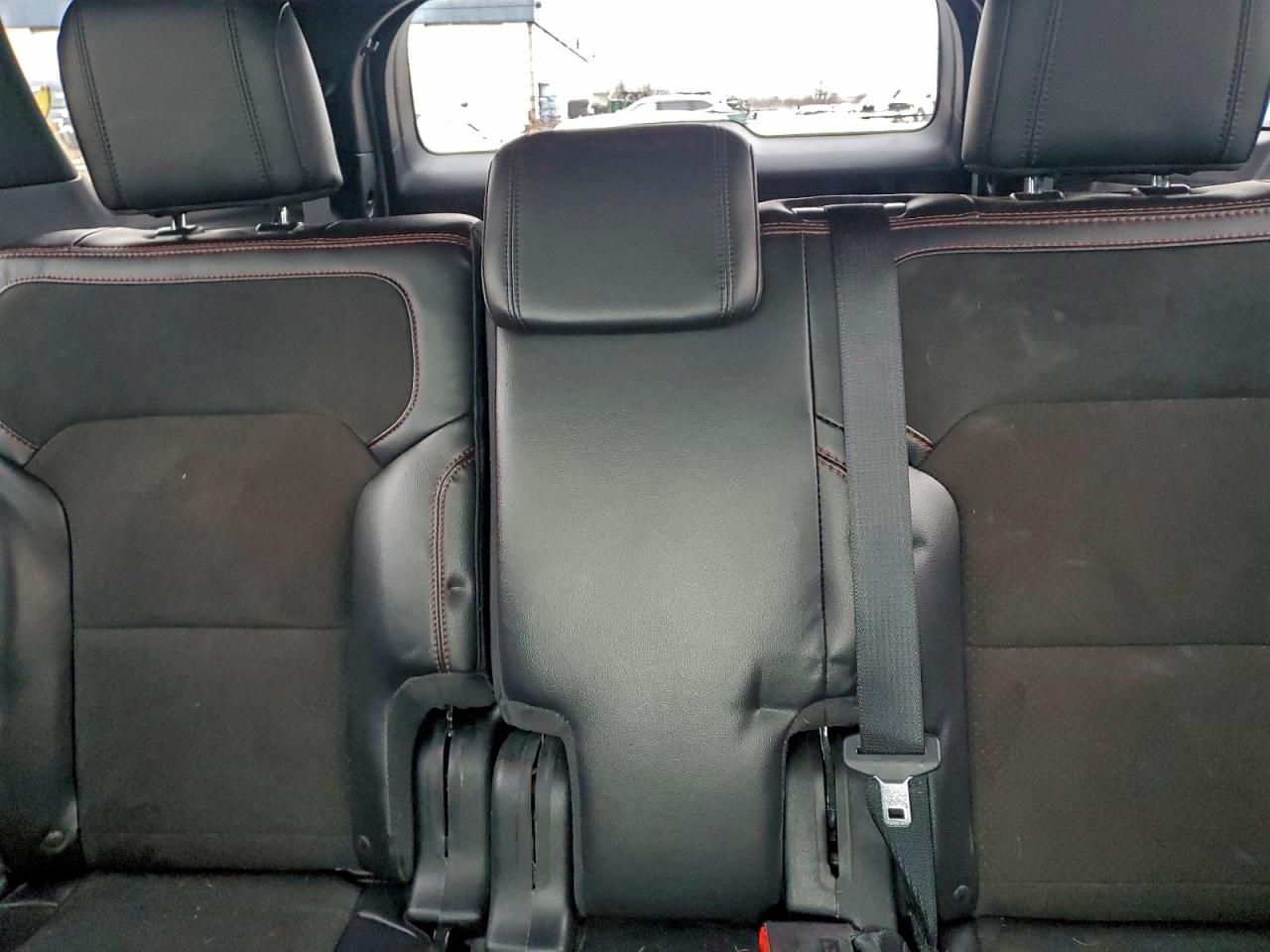 Ford Explorer Xlt Image 11