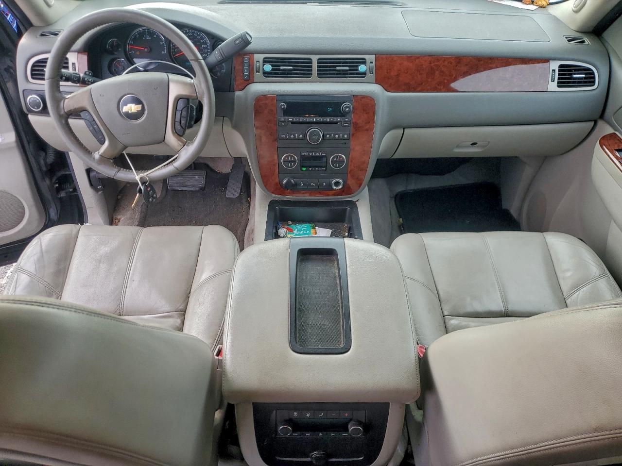 Chevrolet Tahoe C1500 Lt Image 7