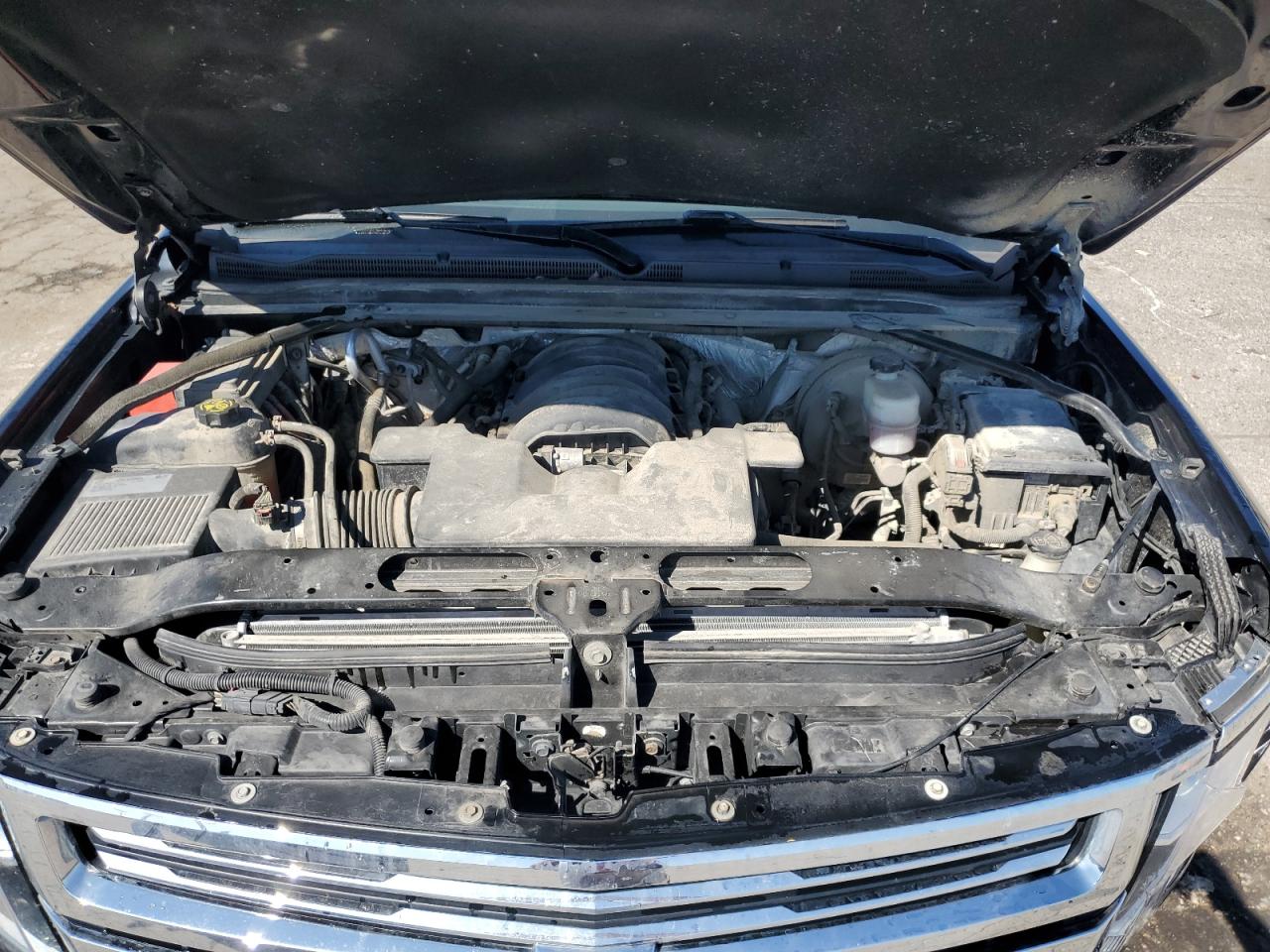 Chevrolet Suburban K1500 Premier Image 11