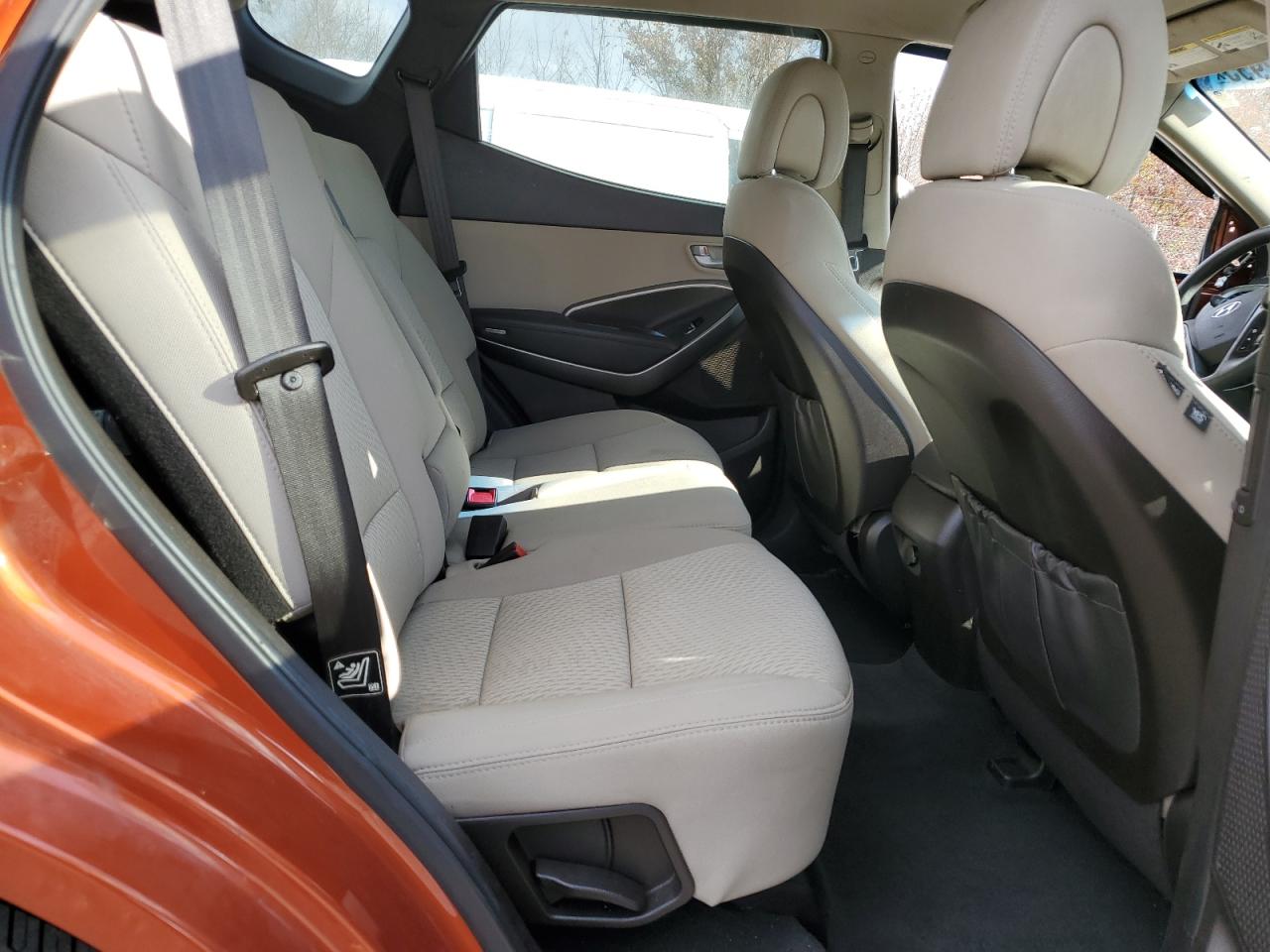 Hyundai SANTA FE Image 6