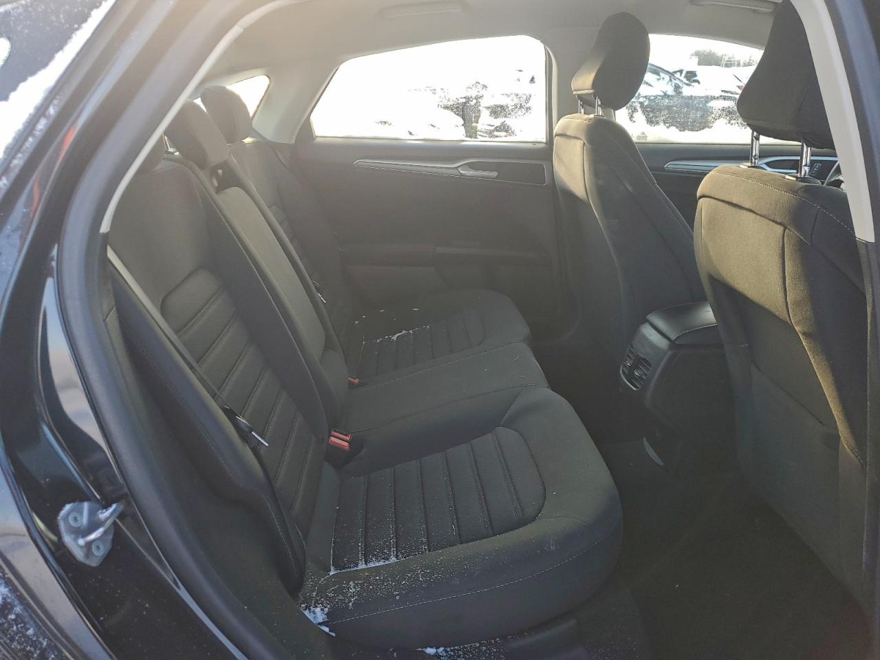 Ford Fusion Se Image 11