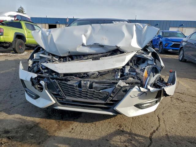 Nissan Sentra Sr Image 7