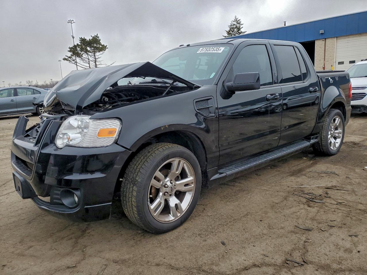 Ford Explorer Limited Image 1