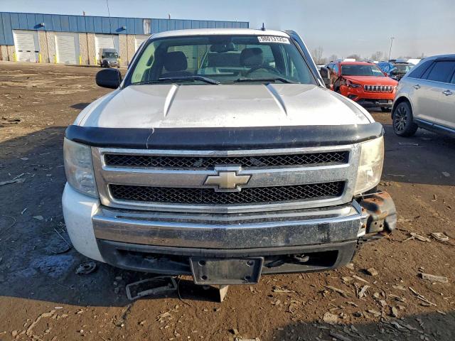 Chevrolet Silverado C1500 Image 6