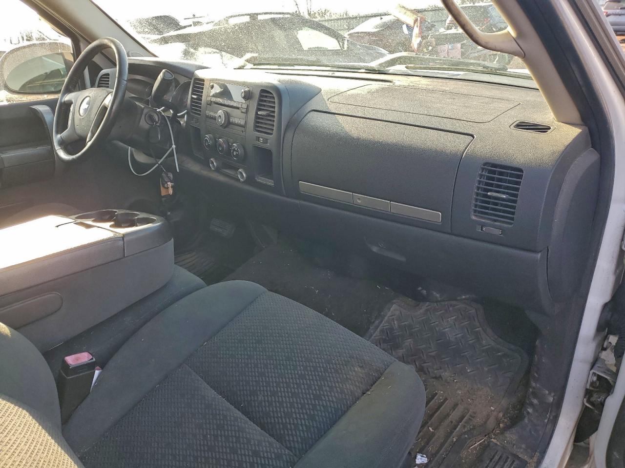 Chevrolet Silverado C1500 Image 5