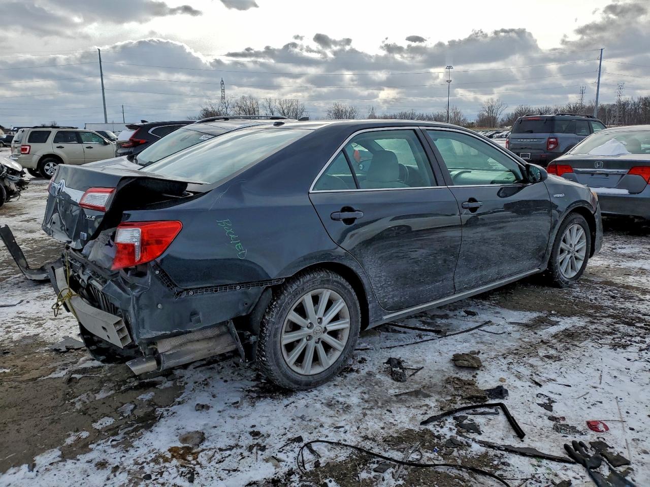 Toyota Camry Hybrid Image 5