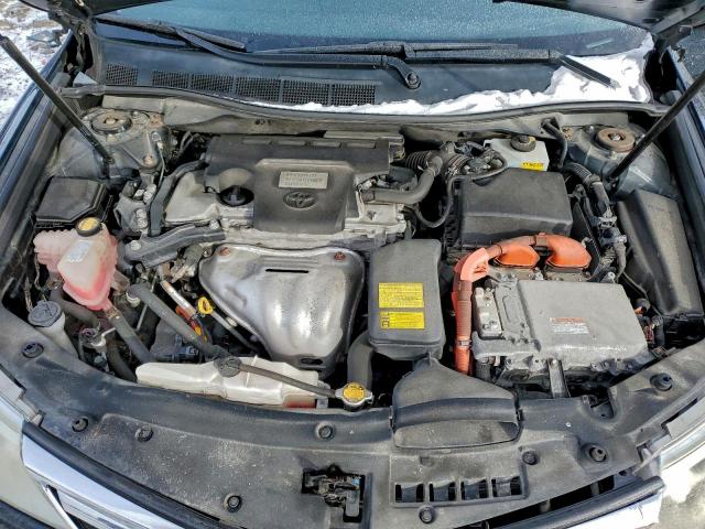 Toyota Camry Hybrid Image 8