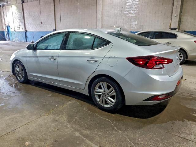 Hyundai ELANTRA Sel Image 3
