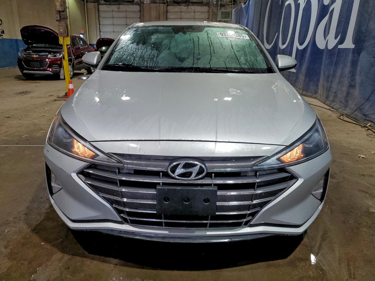 Hyundai ELANTRA Sel Image 8