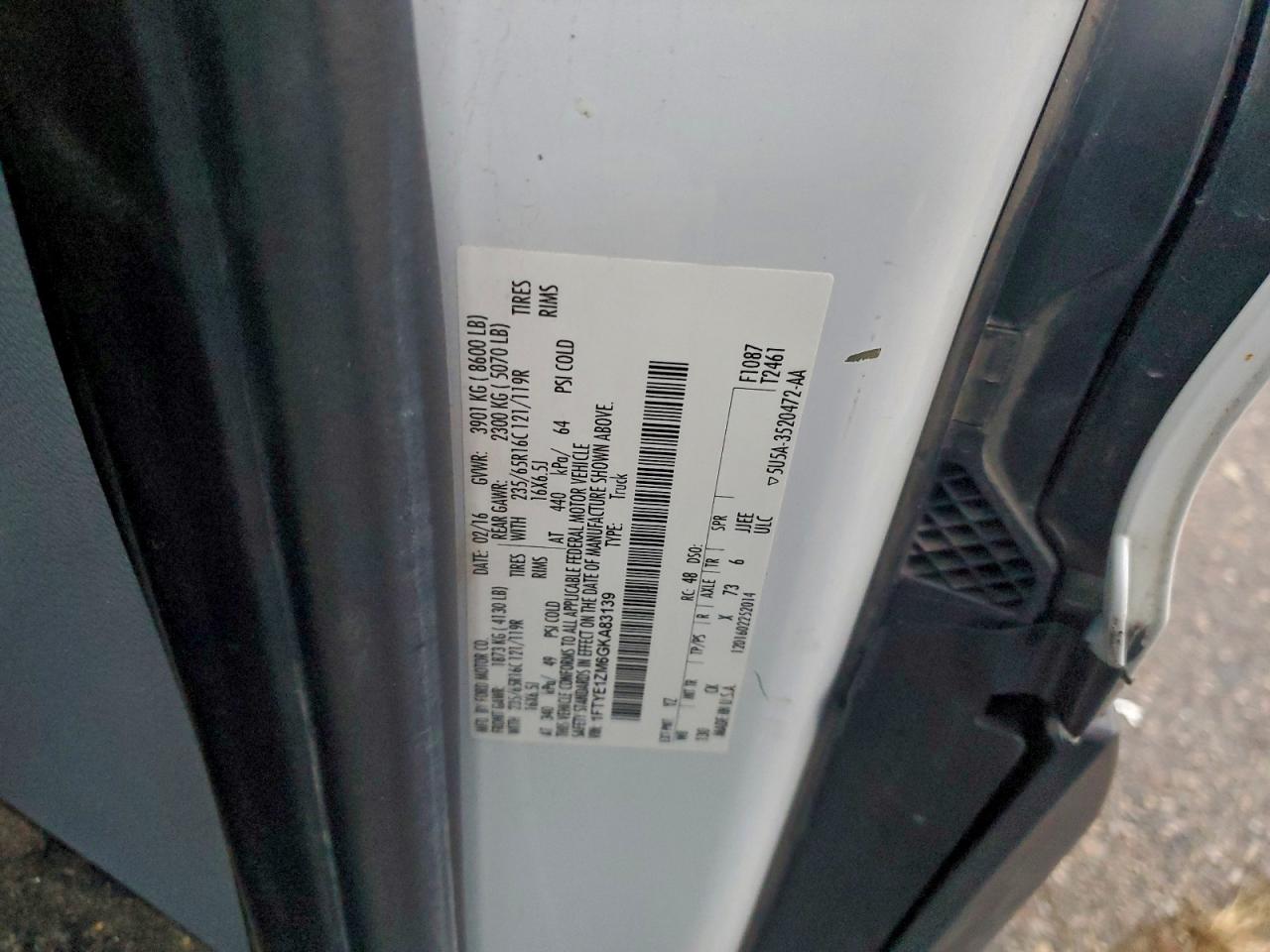 Ford Transit T-150 Image 5