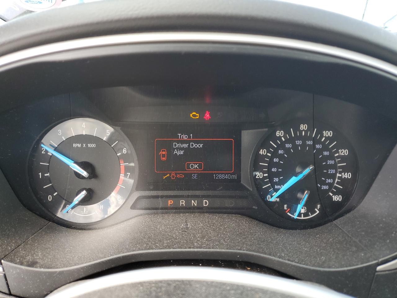 Ford Fusion Se Image 8