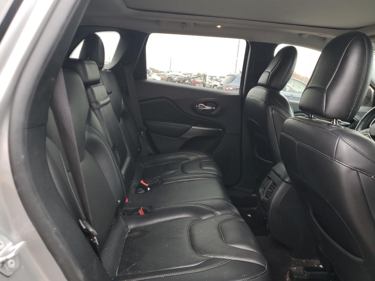 Jeep Grand Cherokee Limited Image 4