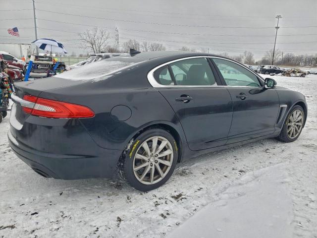 Jaguar XF 2.0t Premium Image 4