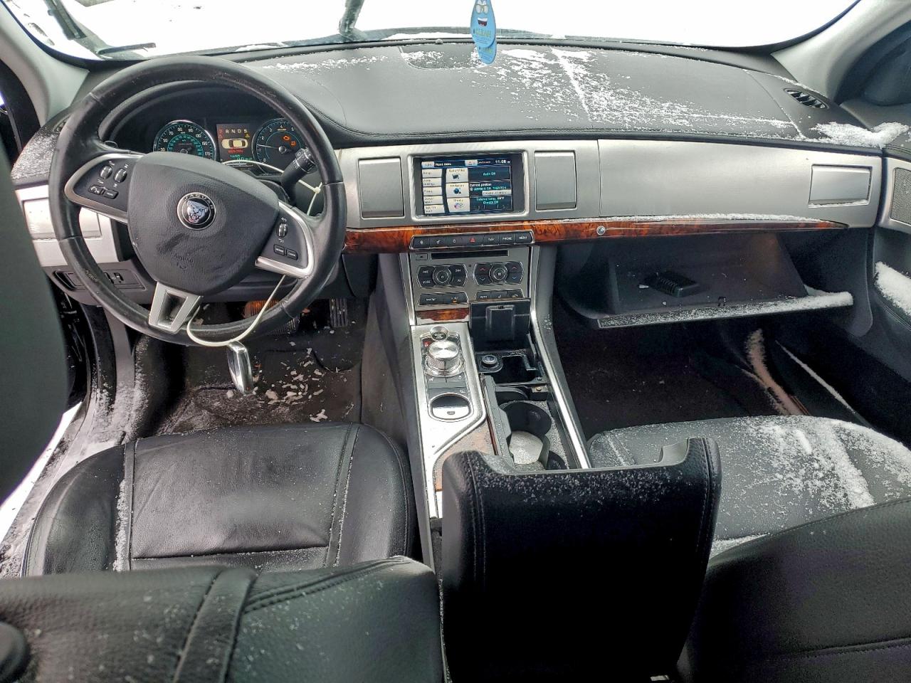 Jaguar XF 2.0t Premium Image 3