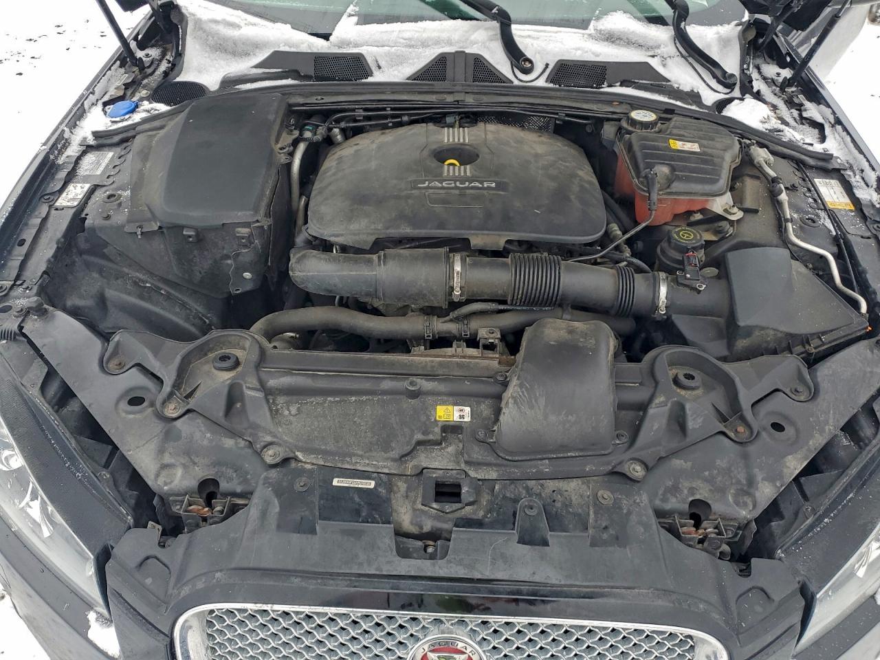 Jaguar XF 2.0t Premium Image 12