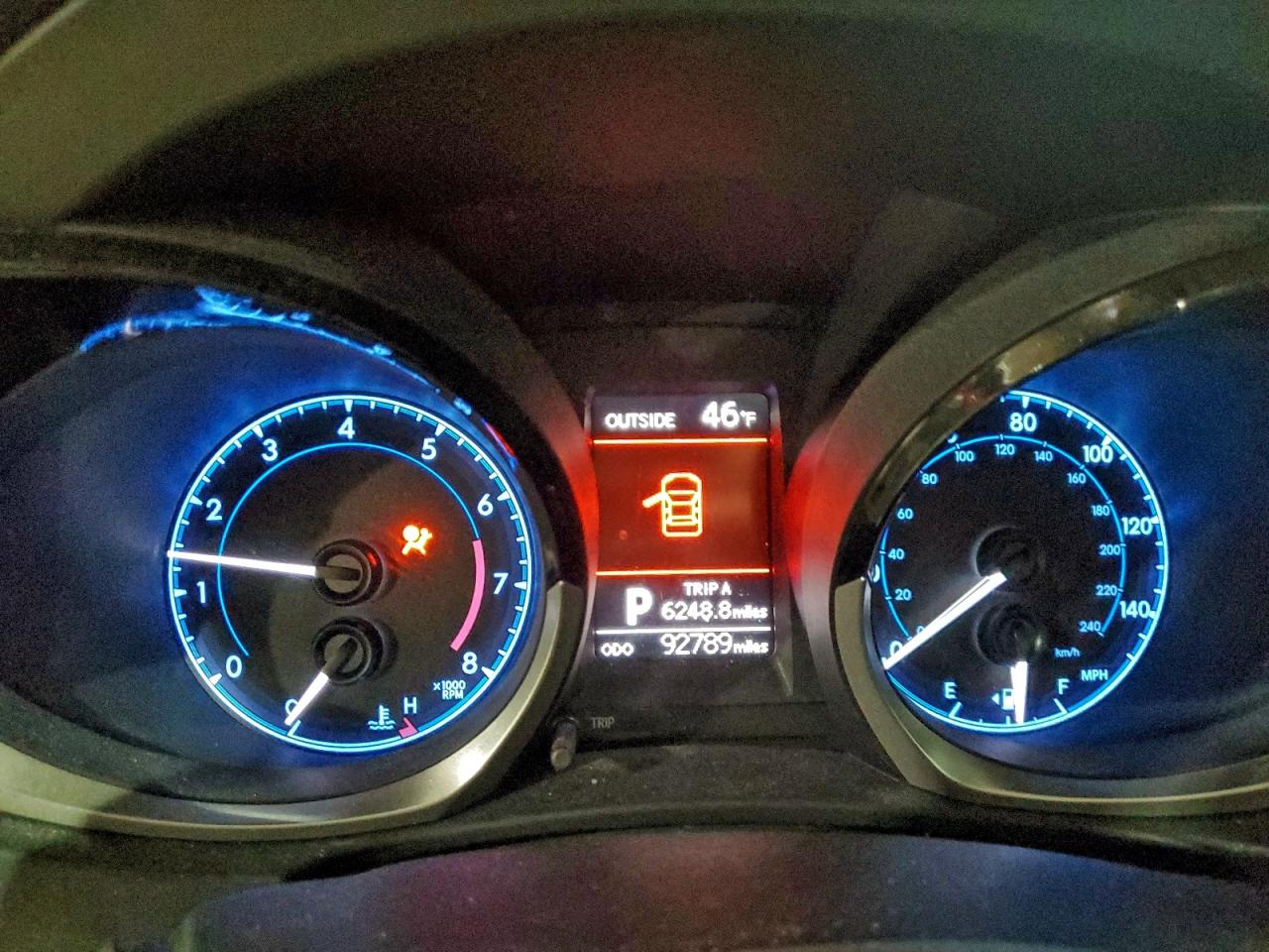 Toyota Corolla L Image 7