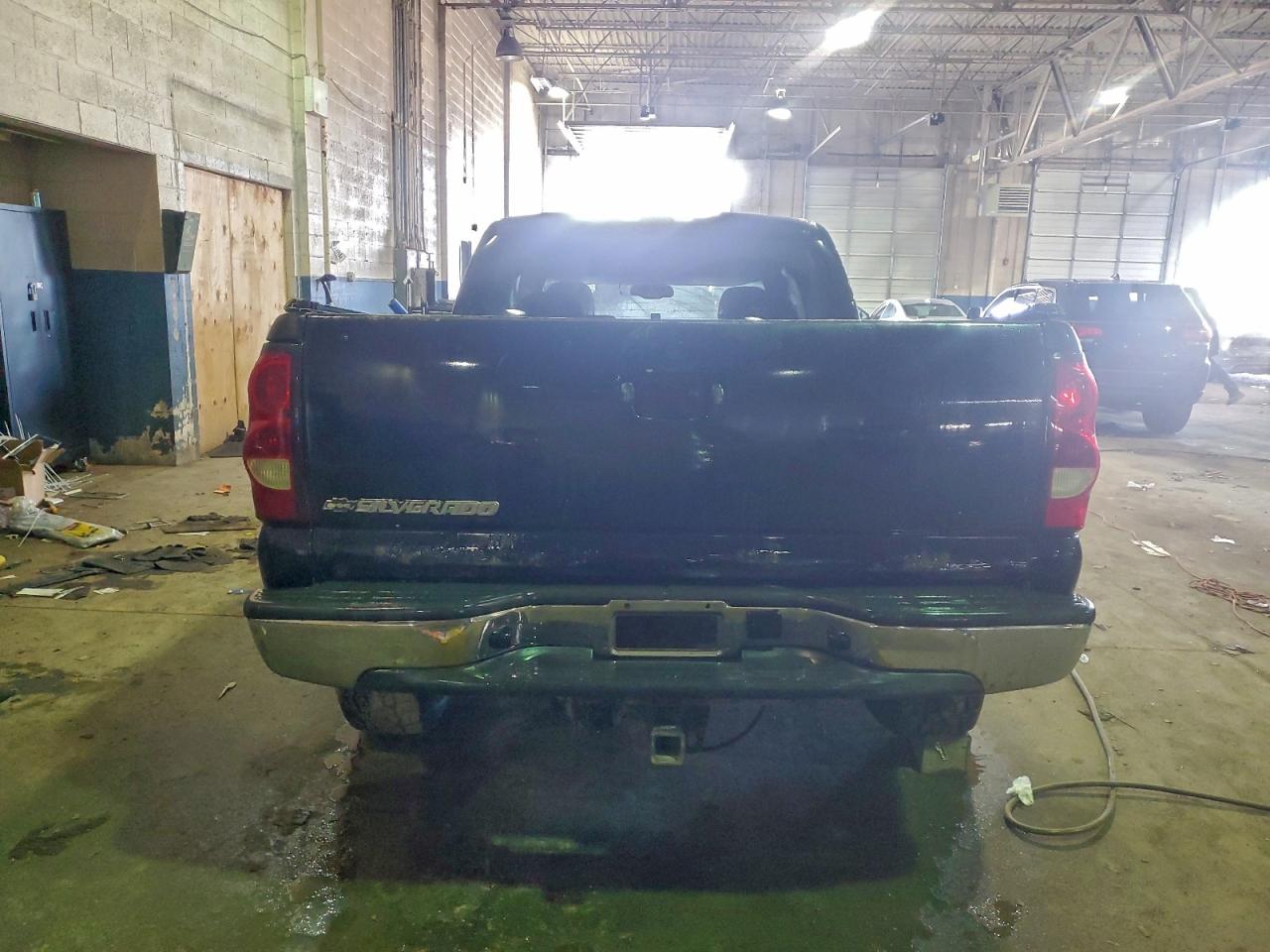 Chevrolet Silverado C1500 Image 8