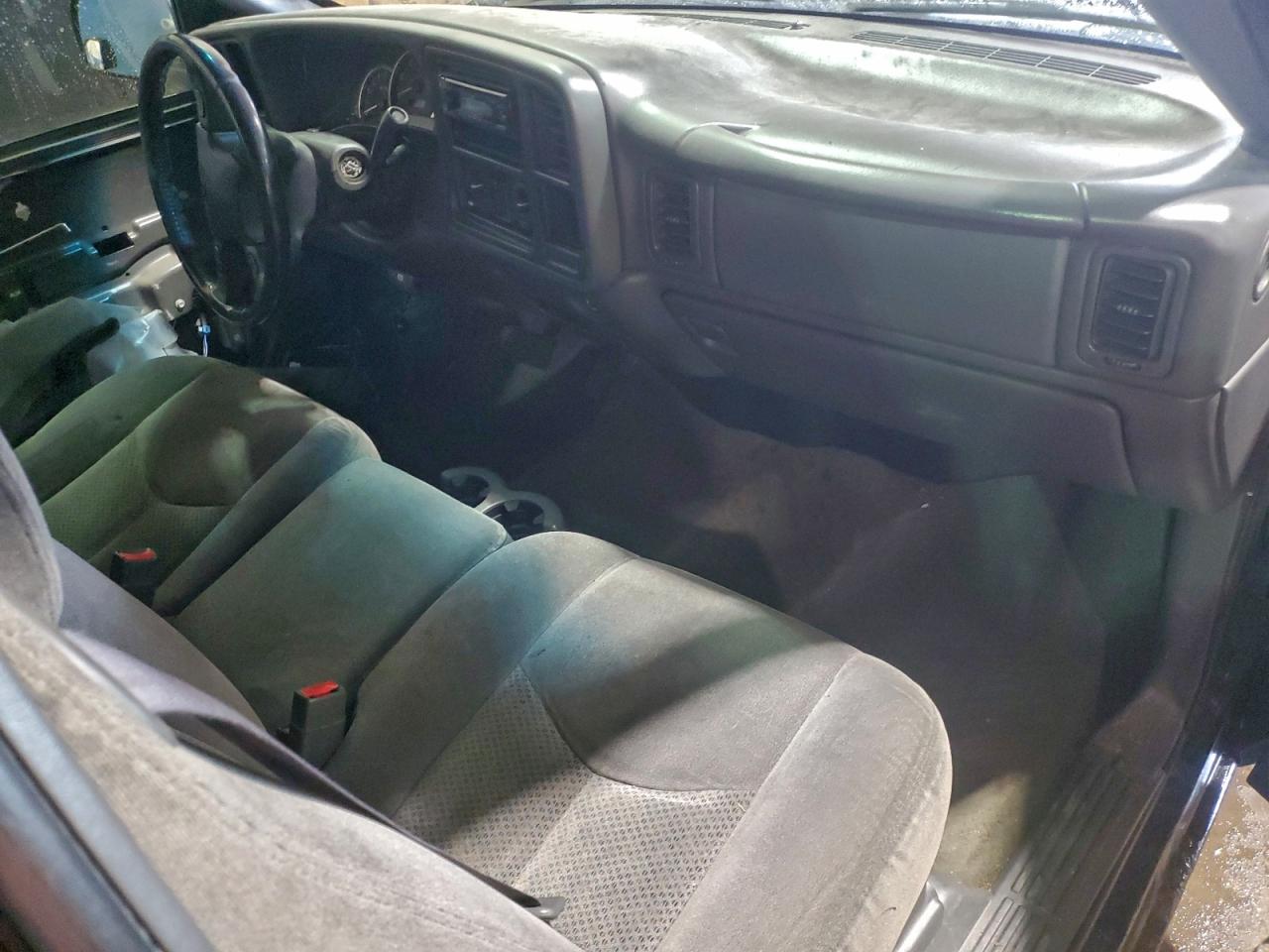 Chevrolet Silverado C1500 Image 7