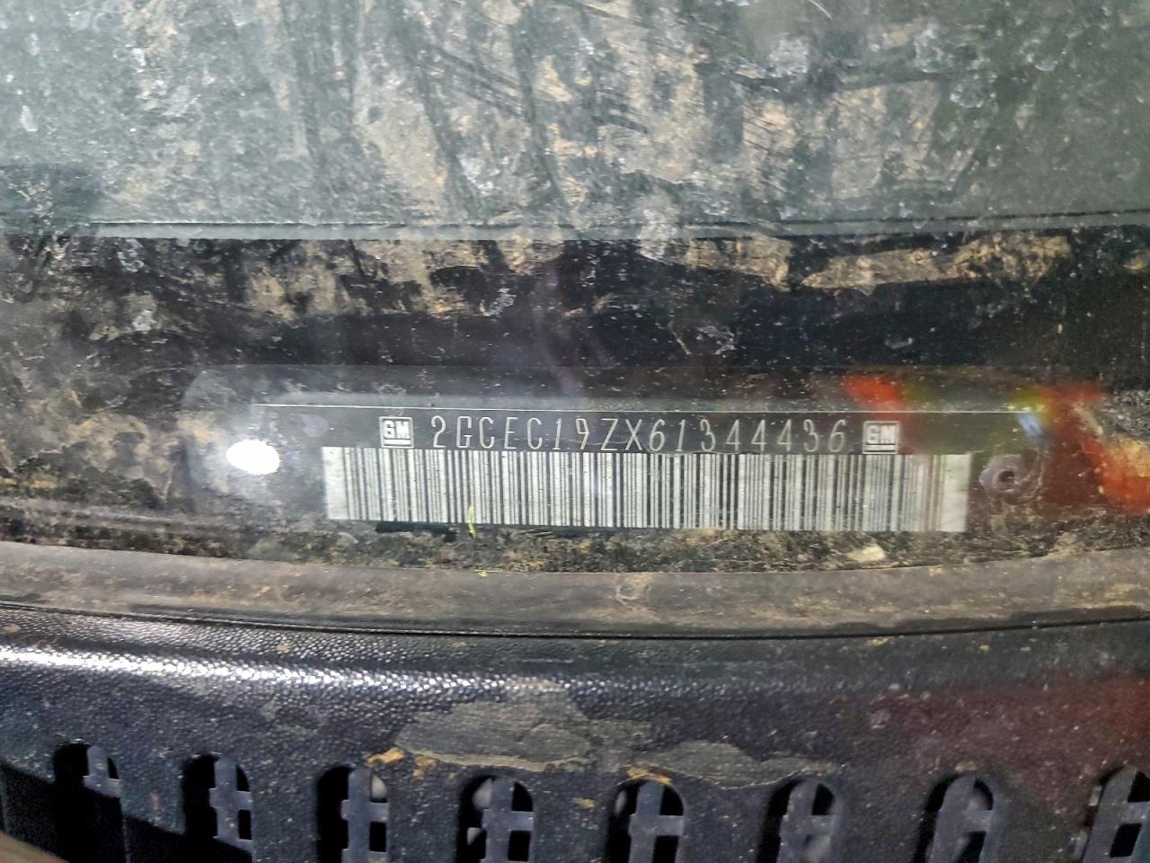 Chevrolet Silverado C1500 Image 11